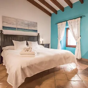 Petit 3*, Alaro Spain
